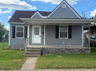 413 Midland Trl, Hurricane, WV 25526
