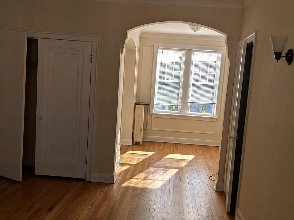 4928 W Cuyler Ave #2S
