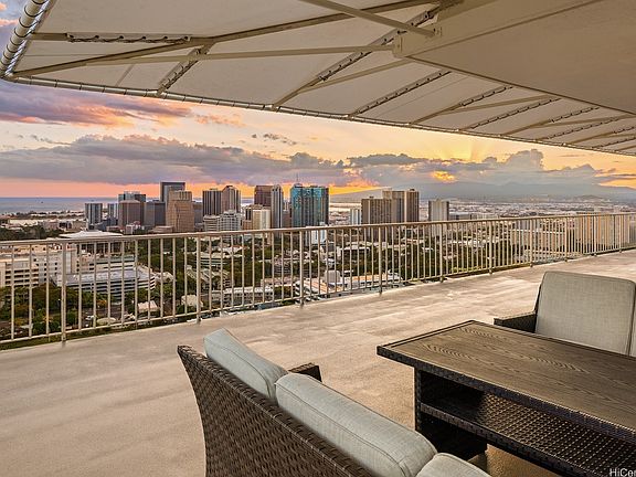 2nd image of 666 Prospect St #Penthouse B