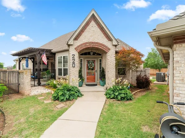 220 Boulevard Du Lac, Norman, OK 73071