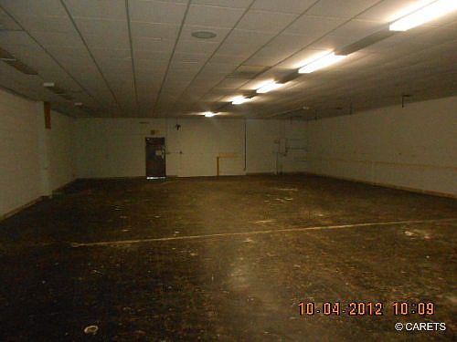 1st image of 1823 Commercenter W