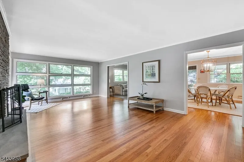 4 bed, 2.5 bath, $6,250 — Photo 3