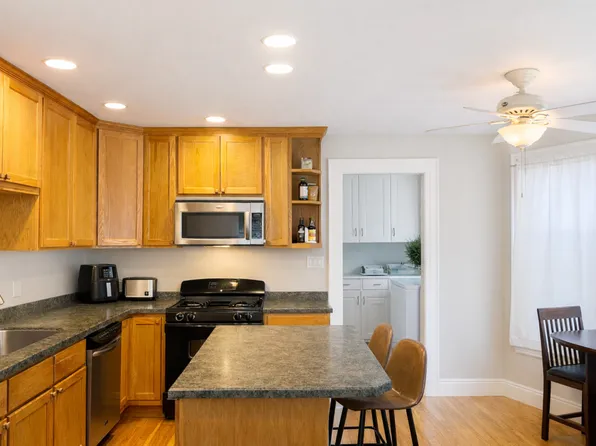 (undisclosed Address), Syracuse, NY 13203