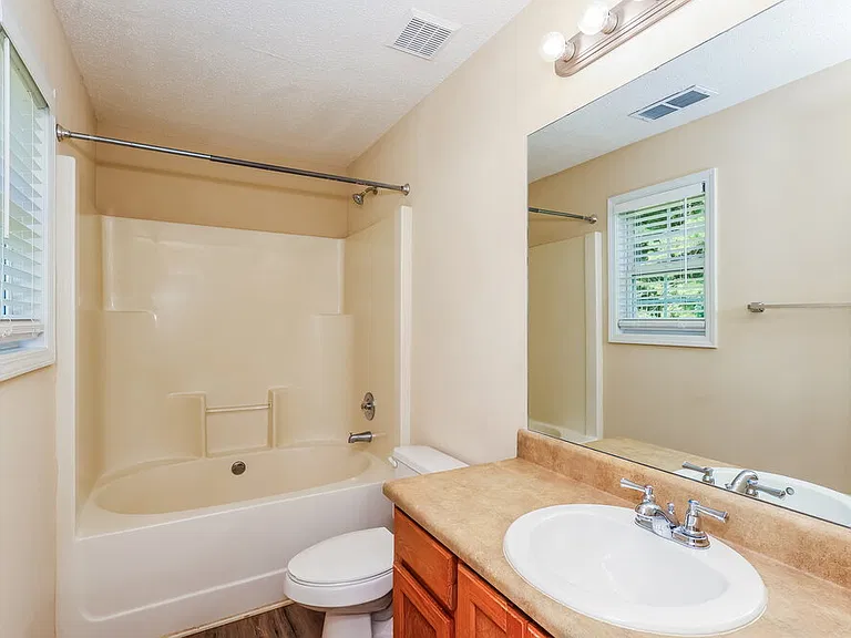 43 Thorn Thicket Way — Photo 13