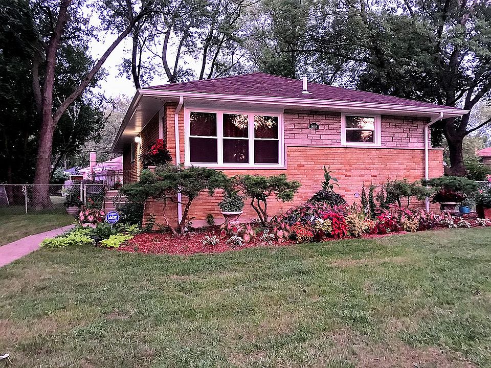 Front view of home