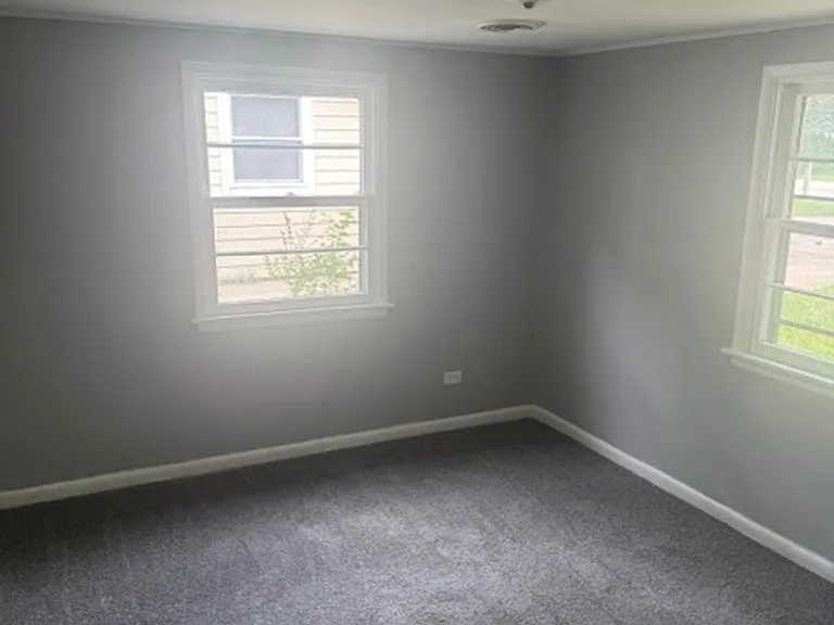 2303 Greengold St — Photo 3