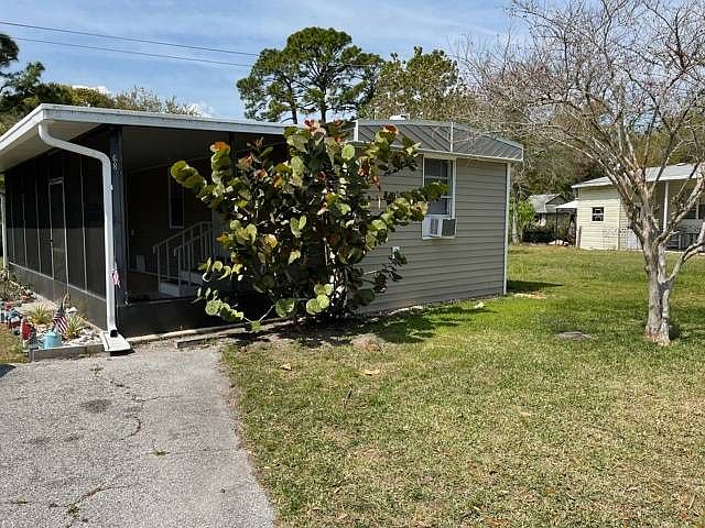 1st image of 68 N Greenway Dr