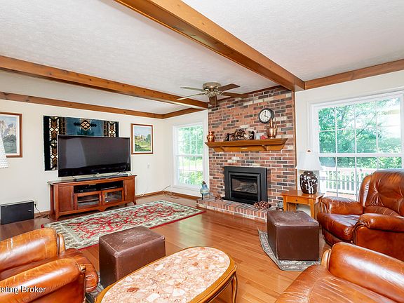 4th image of 1439 Saint Andrews Dr