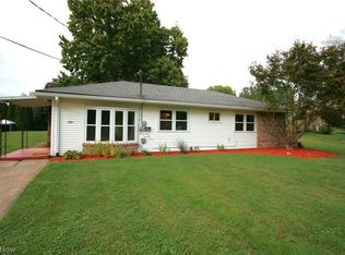 1971 Dennis Dr, Akron, OH 44312