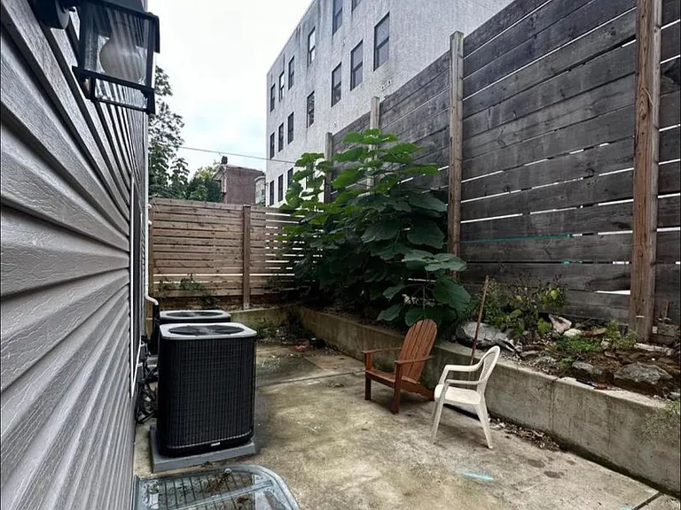 1520 N Sydenham St #2 — Photo 12