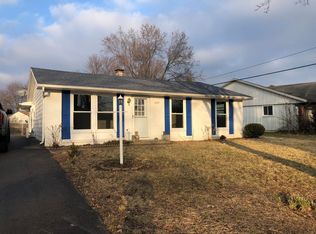 1717 Cinnamon Rd, Fort Wayne, IN 46825