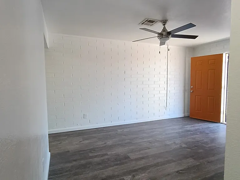 4917 E Willetta St #7B — Photo 6