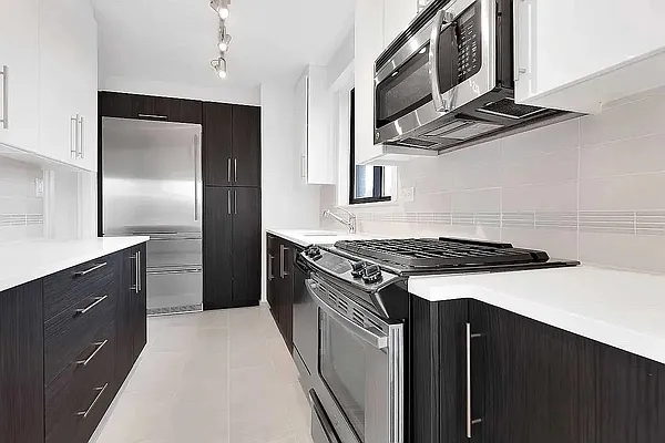 Rented by Cooper & Cooper Real Estate | media 4