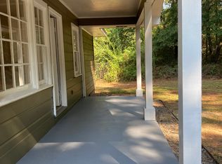 175 Avery Ln, Lagrange, GA 30240