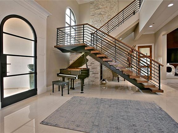 2nd image of 1100 Lake Carillon Ln