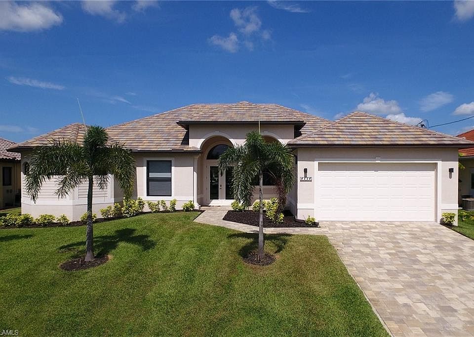 1st image of 4004 SW 27th Ave