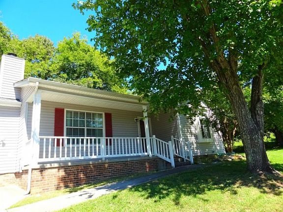 3rd image of 501 Exford Ct