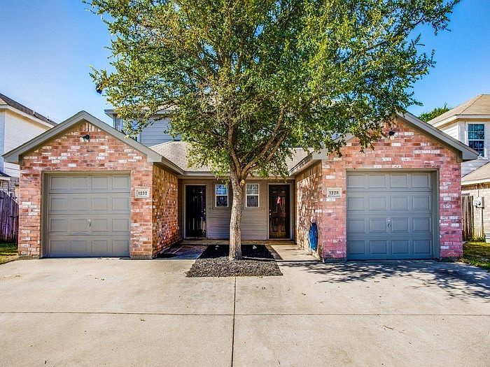 1228 Village Garden Dr, Azle, TX 76020 Zillow