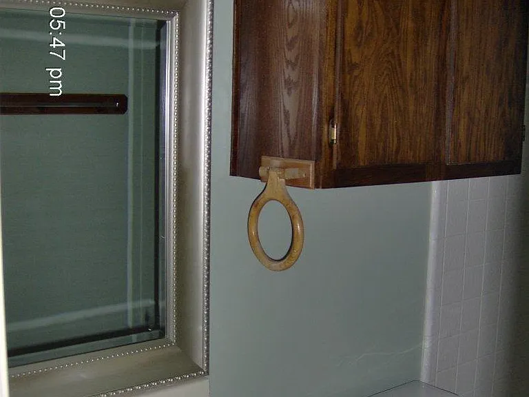 Crest St — Photo 11