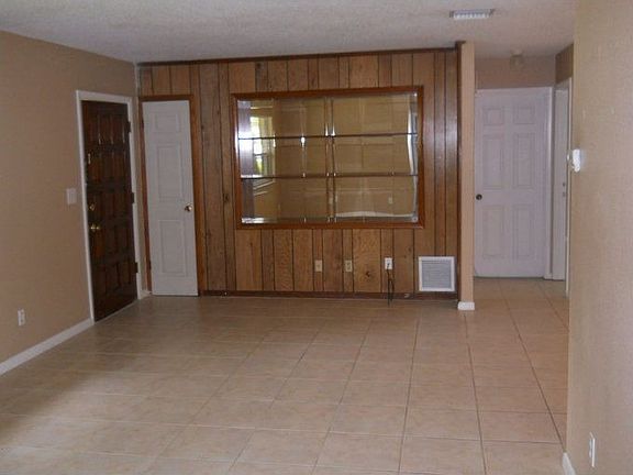 4th image of 1419 Mary Jean Ave