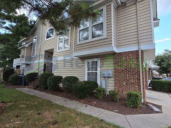 2nd image of 3023 Bay Shore Ln