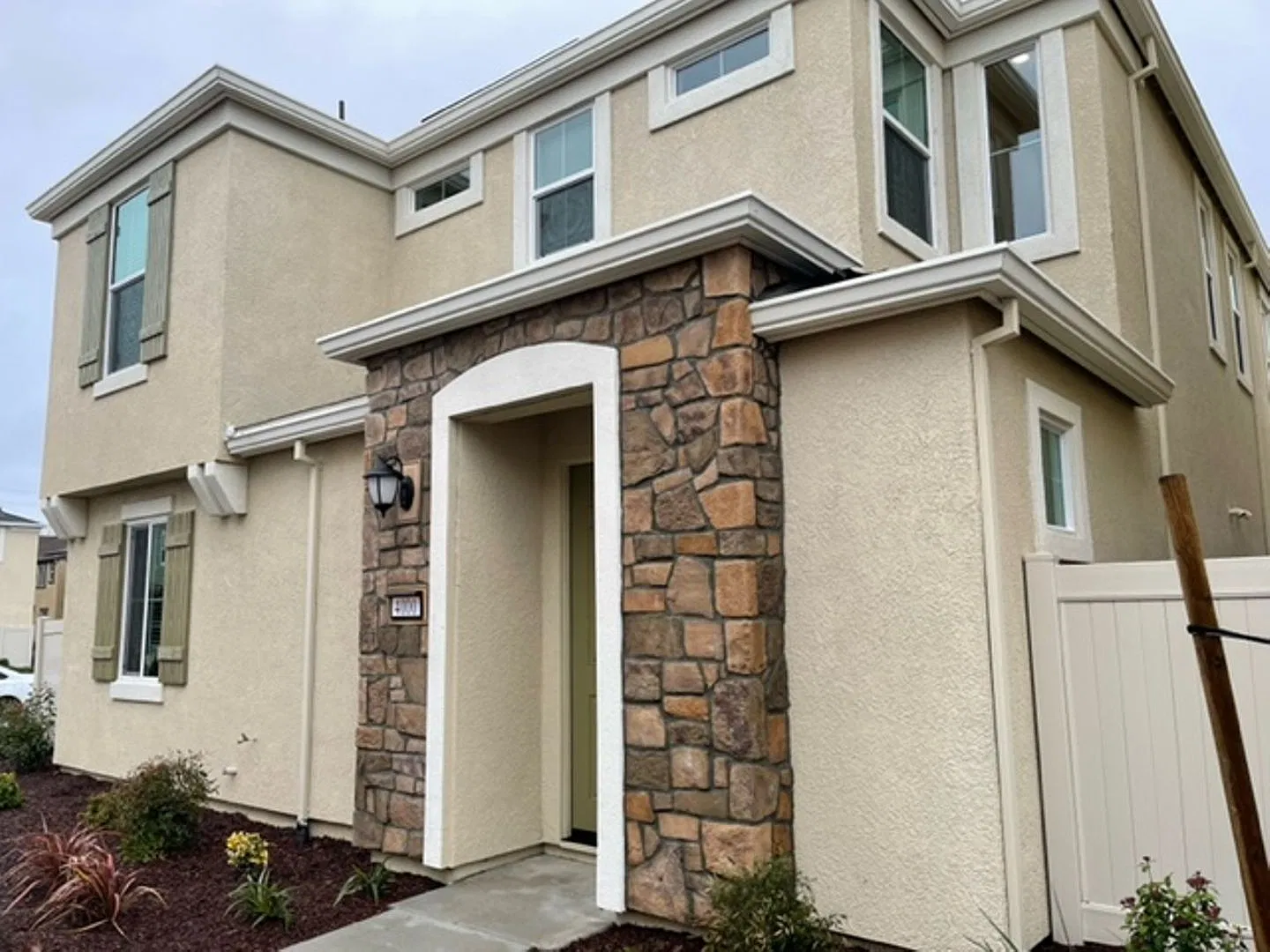 New Lennar Home, Ready For New Occupants! — Photo 4