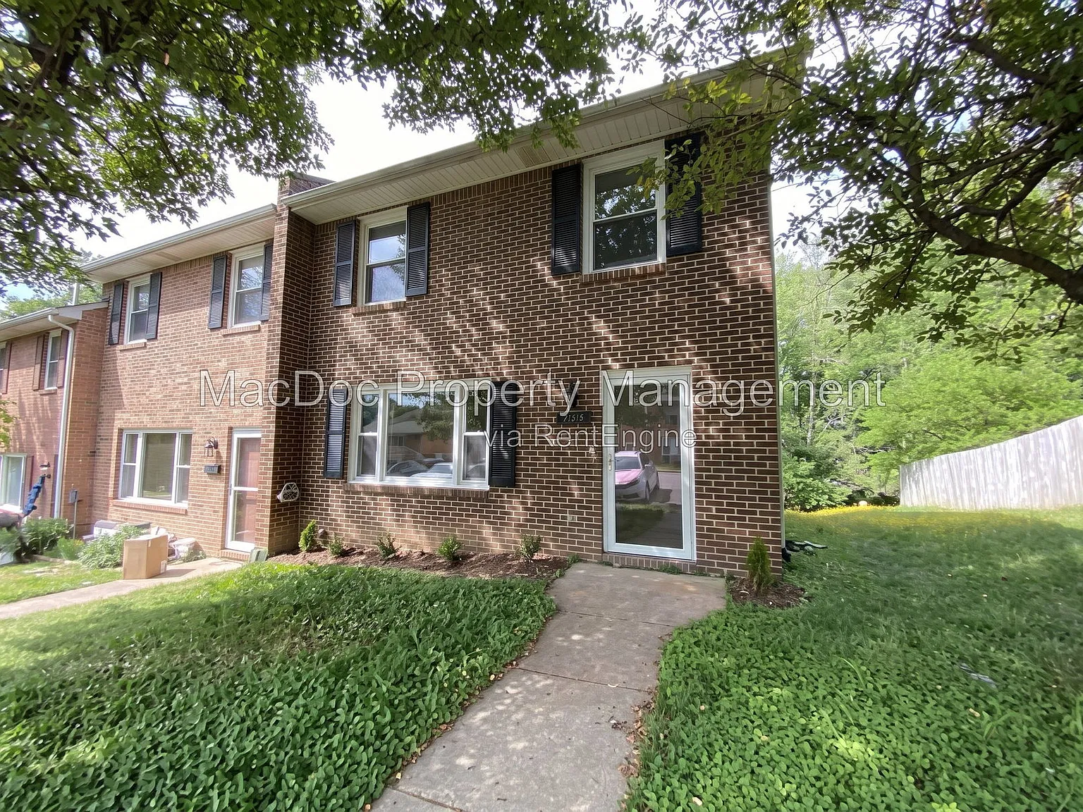 5 bed, 3.5 bath, 2024 sqft, $2,645 — Photo 2