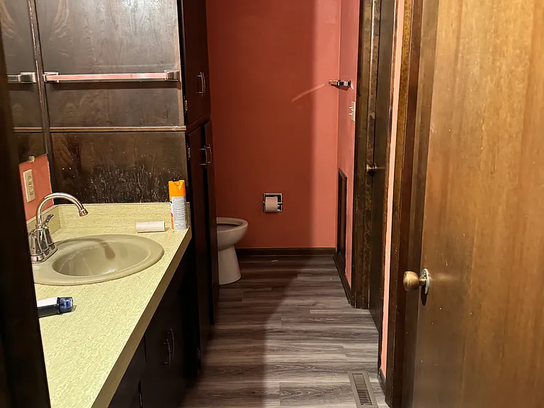 304 Ellenhurst Dr — Photo 8