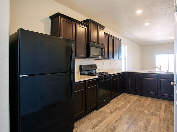 All Kitchen Appliances Included