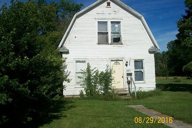2nd image of 201 North St