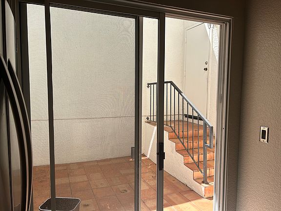 5th image of 528 Water Oak Ln Unit A
