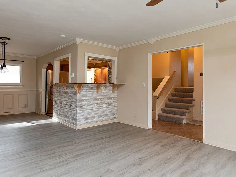10 Warren Dr — Photo 11