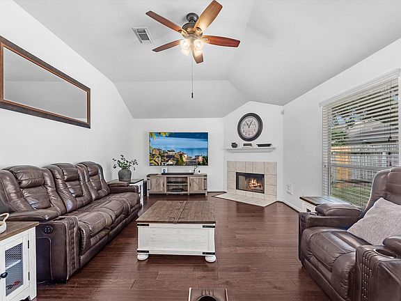 5th image of 3539 Lakearies Ln
