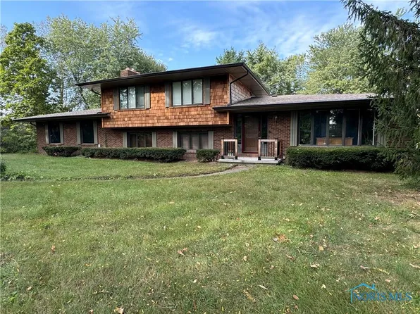 3303 Herr Rd, Sylvania, OH 43560