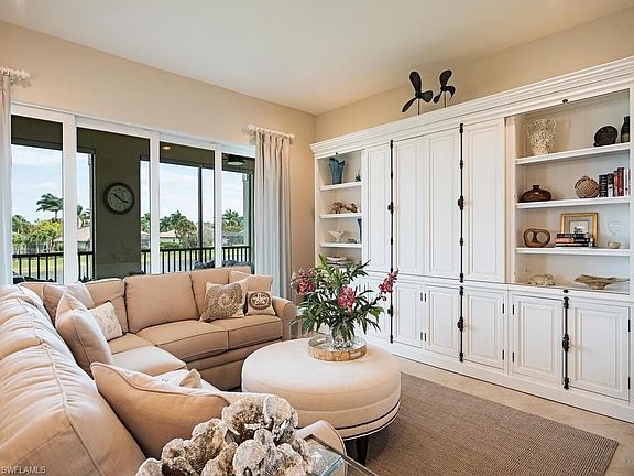 2nd image of 8069 Players Cove Dr Unit 201