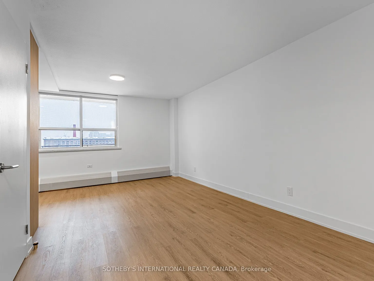 Studio, $1,995 — Photo 4