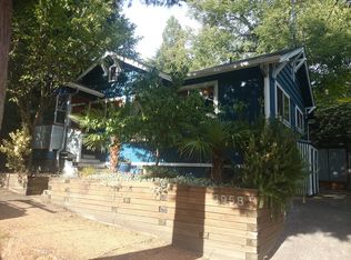 3958 1st Ave NW, Seattle, WA 98103