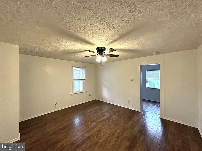 277 S Potomac St #3 — Photo 10