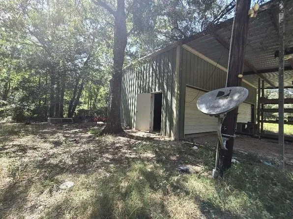 442 County Road 356, New Caney, TX 77357