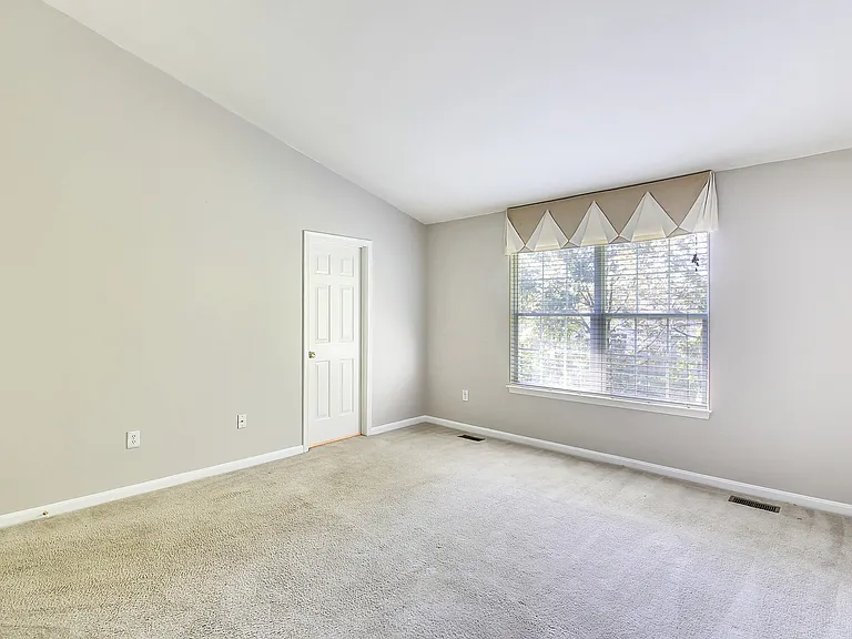 102 W Deer Park Rd — Photo 34