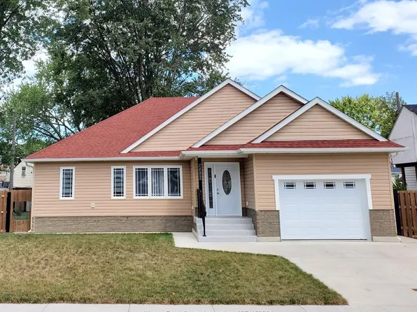 2482 Rossini Blvd, Windsor, ON N8W 4R1