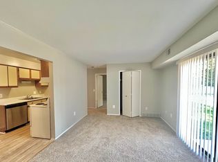 35500 Klix St APT 104, Clinton Township, MI 48035