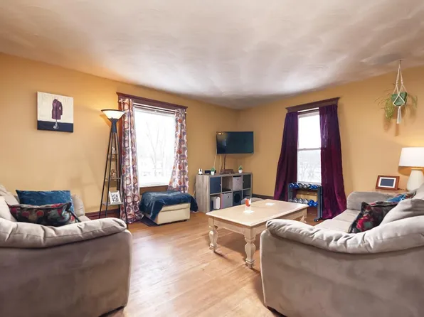 305 East High St, Edgerton, WI 53534