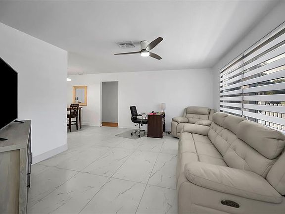 5th image of 11610 Bee Hive Ln