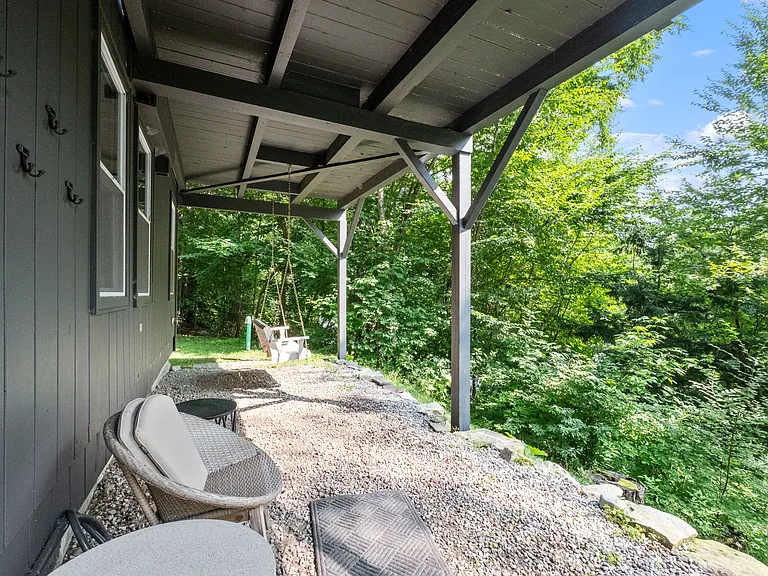 Hilltop Dr — Photo 59