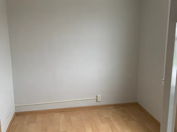 2-401 E 22nd St #1, Chicago Heights, IL 60411