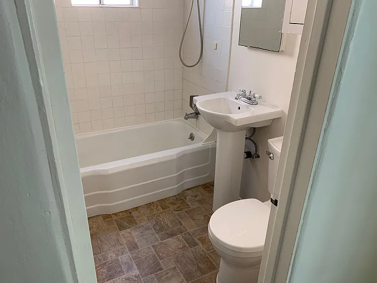 4127 Louisiana St — Photo 9