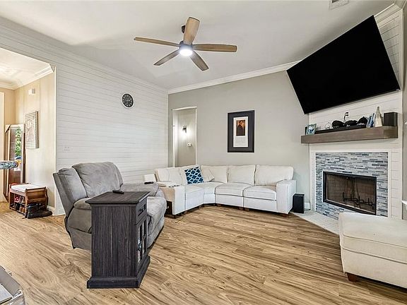 4th image of 29269 Elm Dr