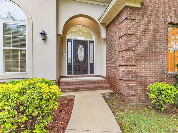 823 Merry Lake Dr, Pike Road, AL 36064