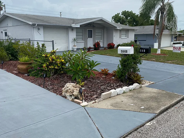 3640 Cockatoo Dr — Photo 1